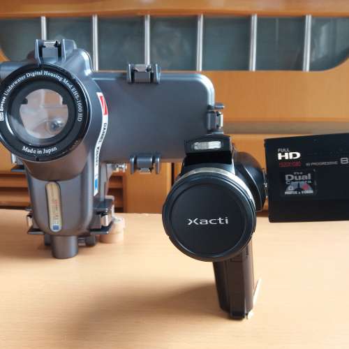 Sanyo 三洋 Xacti VPC-HD2000 Camcorder 手提攝錄機 + Underwater Housing 潛水殼 .