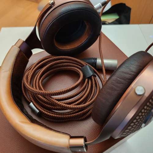 Focal Stellia 旗艦封閉耳筒