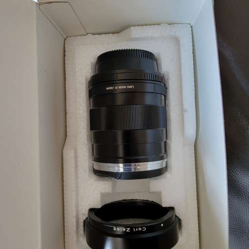 Zeiss Distagon 2/35mm ZF lense