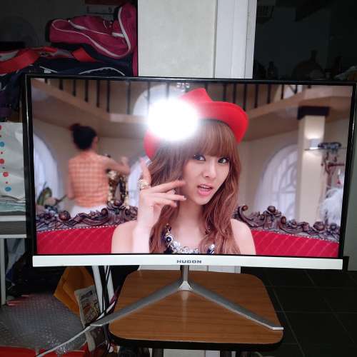 24&rdquo; LED 曲Monitor