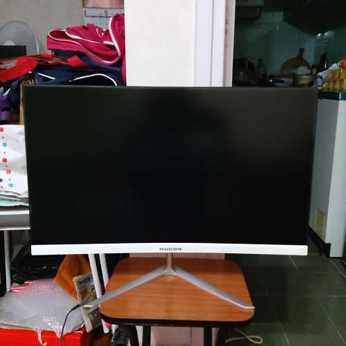 24&rdquo; LED 曲Monitor