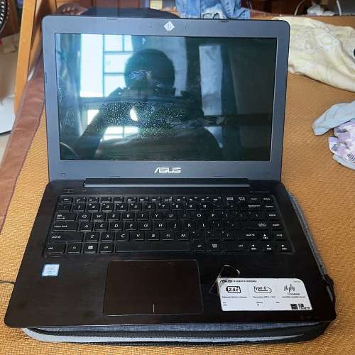 ASUS X456U