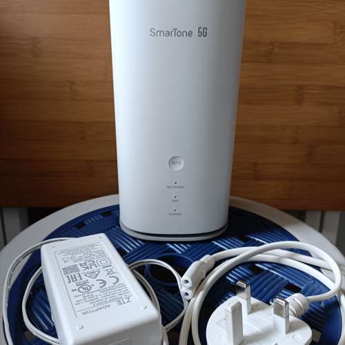 Smartone ZTE MC8020 5G router CPE, 4G/5G SIM卡路由器, WiFi 6 AX5400