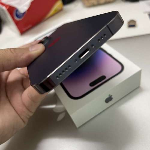 iPhone 14pro 256gb紫色，港行極新,，電池健康度100,完美冇花，所有功能正常，，全套...