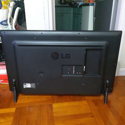 LG 42&rdquo; LED iDTV
