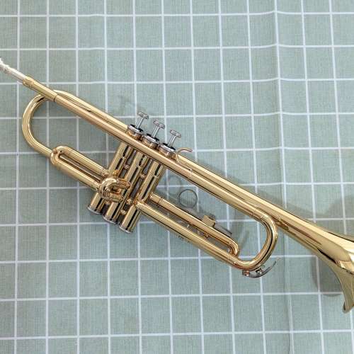 Trumpet YAMAHA ESTABLISHED IN 1887
