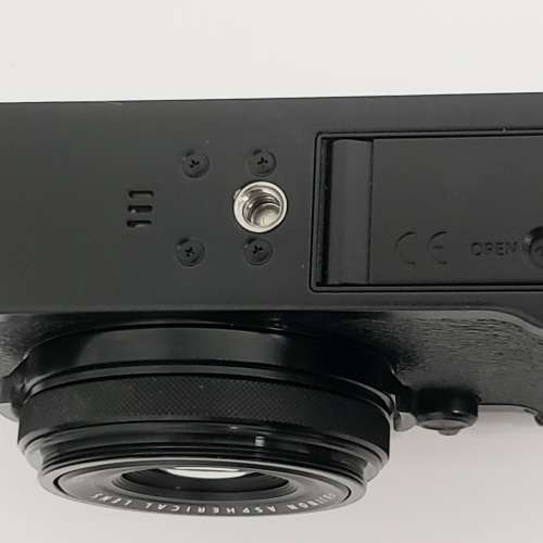 Fujifilm X100F (富士 x100f 黑色數碼相機) - 98%新，送 大量名廠配件