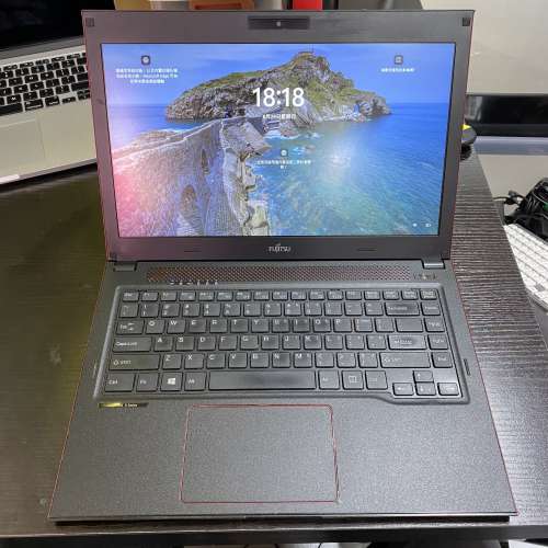 [輕巧] Fujitsu LifeBook UH554 (Core i3 / 13.3" 高清 / Win 11 / Office 2019 / ...