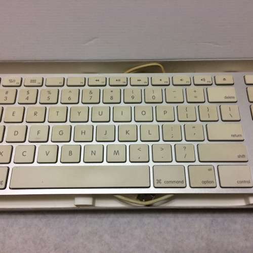 Apple 有線 keyboard & mouse