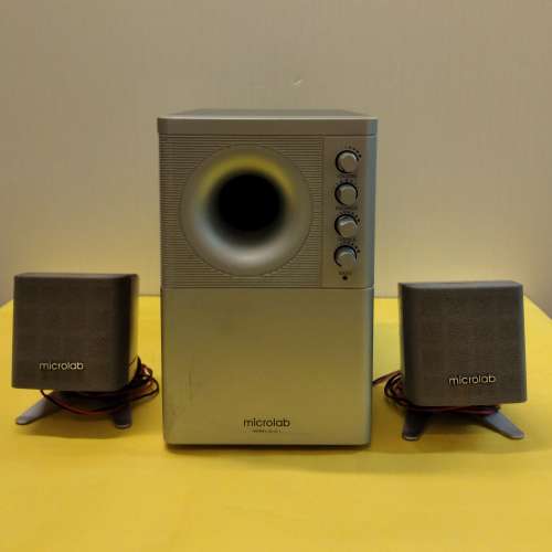 音響 subwoofer system (Micro Lab)