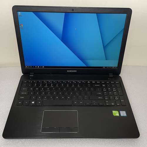 Samsung 15' laptop，i7-7500U，8GB，128GB SSD，1TB HDD，2GB 獨立顯示卡