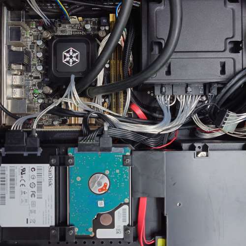 ITX電腦i7-4790K,H87I-PLUS,16GB RAM,Corsair SF600,Silverstone FTZ01,PanasonicU...