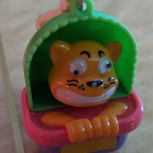 幾件不知名懷舊玩具