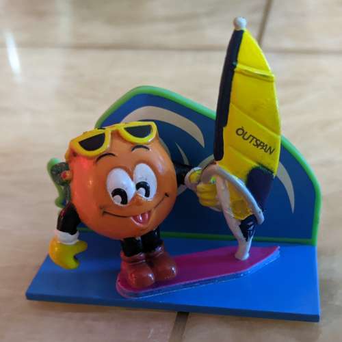 幾件不知名懷舊玩具