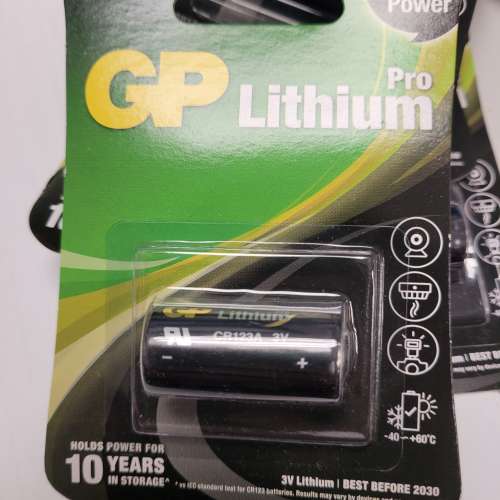 放CR123A鋰電池  Panasonic 13粒 & GP 6粒