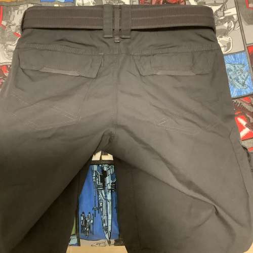 DECATHLON 全新FORCLAZ登山旅行工裝短褲 TRAVEL 100 - 灰色