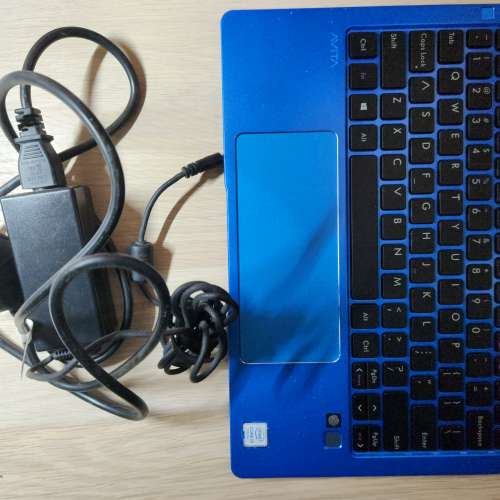 Avita Liber NS12A1 i5-7Y54 連原廠火牛