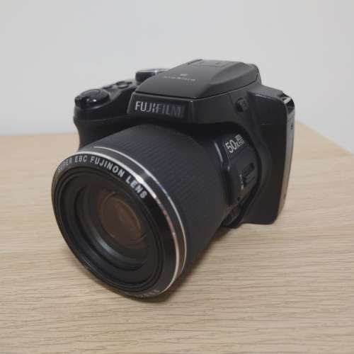 Fujifilm FinePix S9800 （50x 光學變焦）