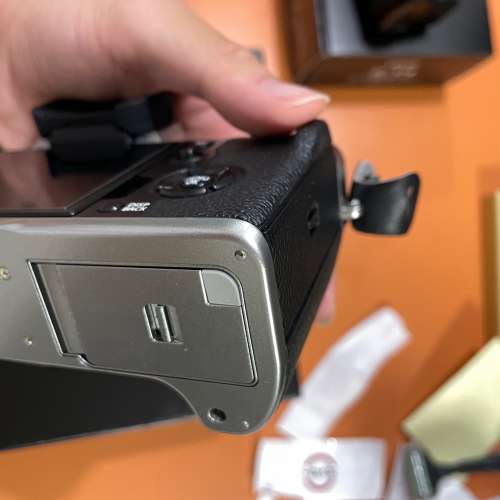 新淨 齊盒齊件 X-T4連直倒