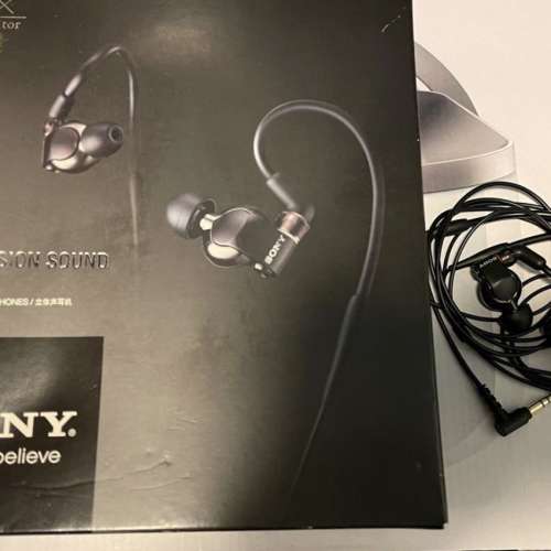 Sony Mdr-EX600 earphones 95%new