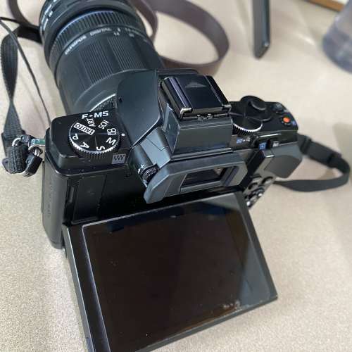 Olympus OMD EM5 12-50mm 3.5-6.3 EZ Kit