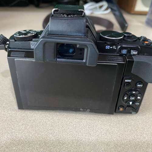 Olympus OMD EM5 12-50mm 3.5-6.3 EZ Kit