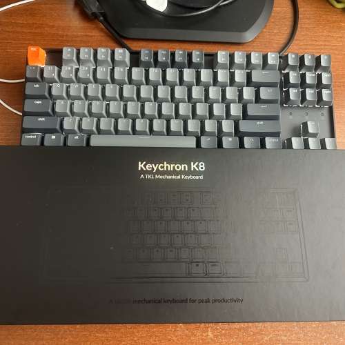 (全新)Keychron K8(K8A2) 87鍵 白光藍牙無線機械鍵盤 (Gateron 青軸)