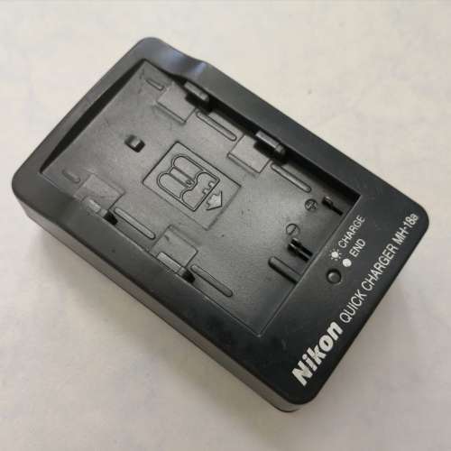 Nikon MH-18a charger