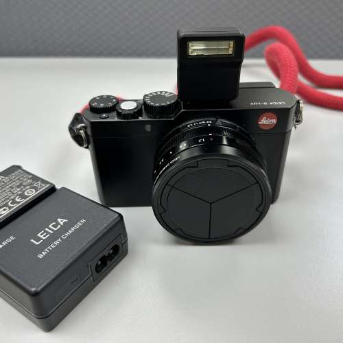 Leica D-Lux Type 109 Explorer Kit