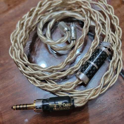 Toxic cable Phoenix v1 cm4.4  &  ERUA Audio Tawa cm4.4(詳看內文)