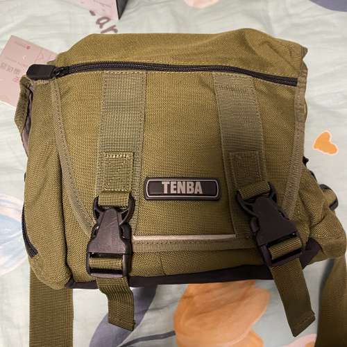 Tenba 實用相機袋一個