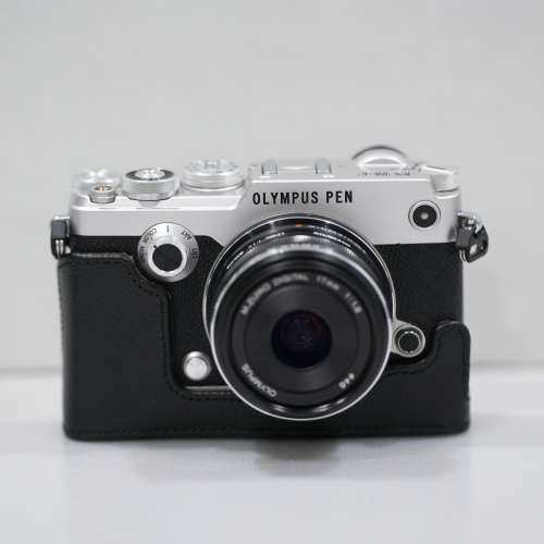 Olympus Pen-F Kit Set with 17mm F1.8 Lens (Silver)