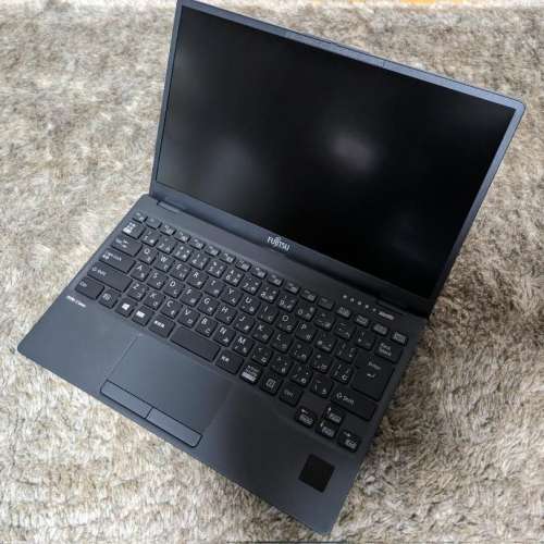 LIFEBOOK UH-X i7-1255U/16GB 634g
