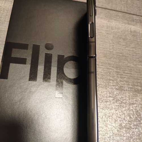 超極新淨 無花 Samsung Flip 4 黑色
