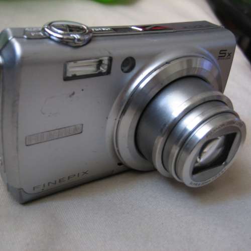 fujifilm F100 數碼相機