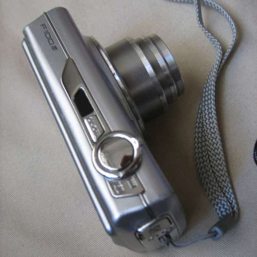 fujifilm F100 數碼相機