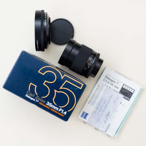 Contax C/Y 35mm F/1.4 MMJ, 85mm F/1.4 MMJ, P-Filter, 1A Filter