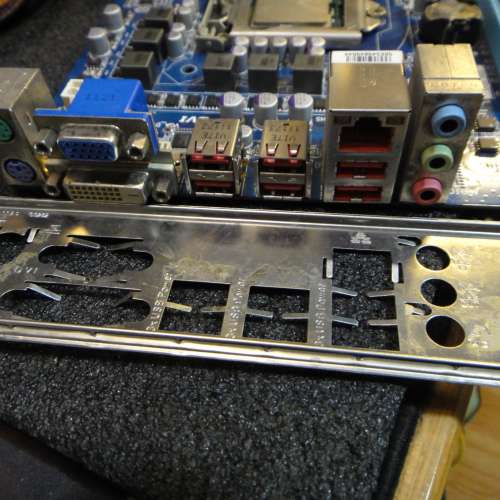 技嘉 GA-H61M-S2V-B3 主版連i5-2500 ((Window10Home啟用碼)) Socket 1155