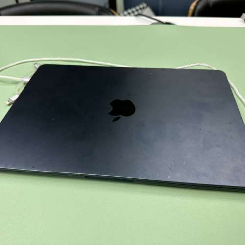 95% 新 MacBook AIr 13' M2 行貨 256G