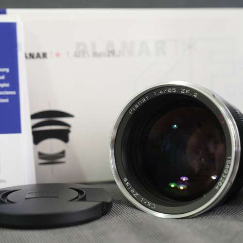 Zeiss Planar T* 85mm f/1.4 ZF.2 （Nikon F Mount)