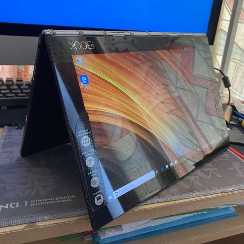 Lenovo Yoga Book (Intel四核 / 10.1" 全高清 / Win 10 / 永久Office / SSD)
