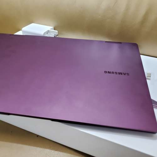 1kg 重 Samsung 三星 Galaxy Book 2 Pro 360 (2022) 13.3", i7, 16+1TB, 酒紅色