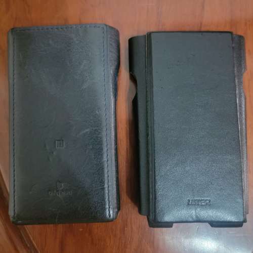 Sony 金/黑磚1代  dignis(深墨綠色)+MITER(黑色)皮套