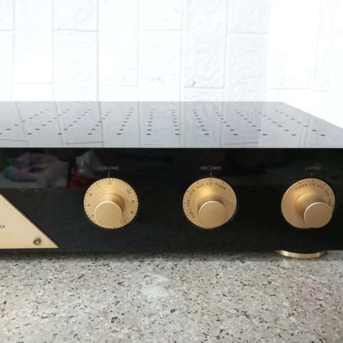 wtr audio signature integrated amplifier Switzerland