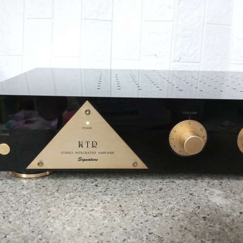 wtr audio signature integrated amplifier Switzerland