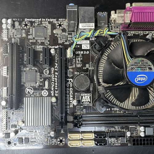Intel i3-4130 + Gigabyte B85M-D3V+ 8GB RAM 90%新 100% 完美帶原裝Intel 散熱風扇