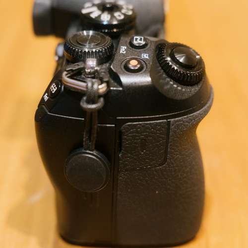 (m43) Olympus OM-D E-M1 Mark II + 三粒原裝電