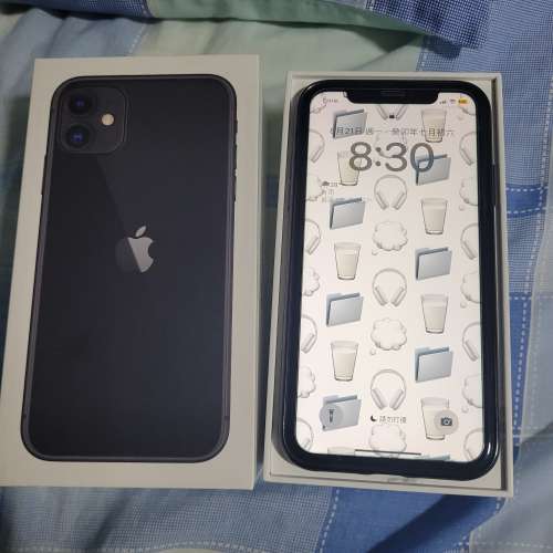 Iphone  11 128gb black 90% New with  box