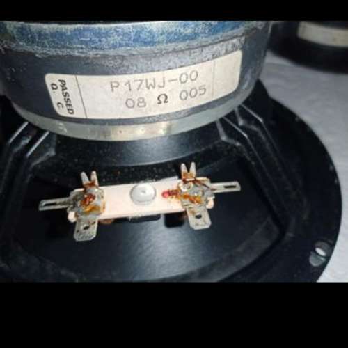 definitive 美國高低音