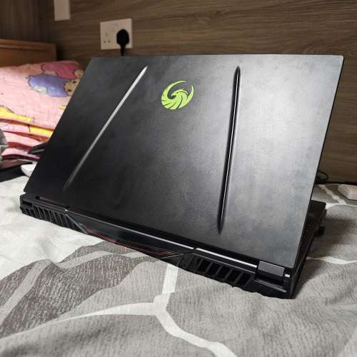 MSI Alpha 15 電競筆電